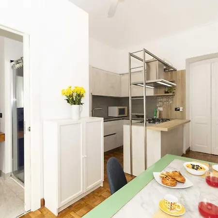 Casa Di Diana E Francesco In Zona Cenisia By Wonderful Italy