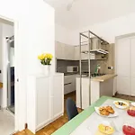 Casa Di Diana E Francesco In Zona Cenisia By Wonderful Italy